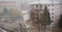 Gaziantep Emniyet Müdürlüğü binasının kontrollü yıkımı sürüyor