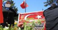 Evlat Nbetindeki Aileler: “PKK ?le ?srail Ayn?d?r”